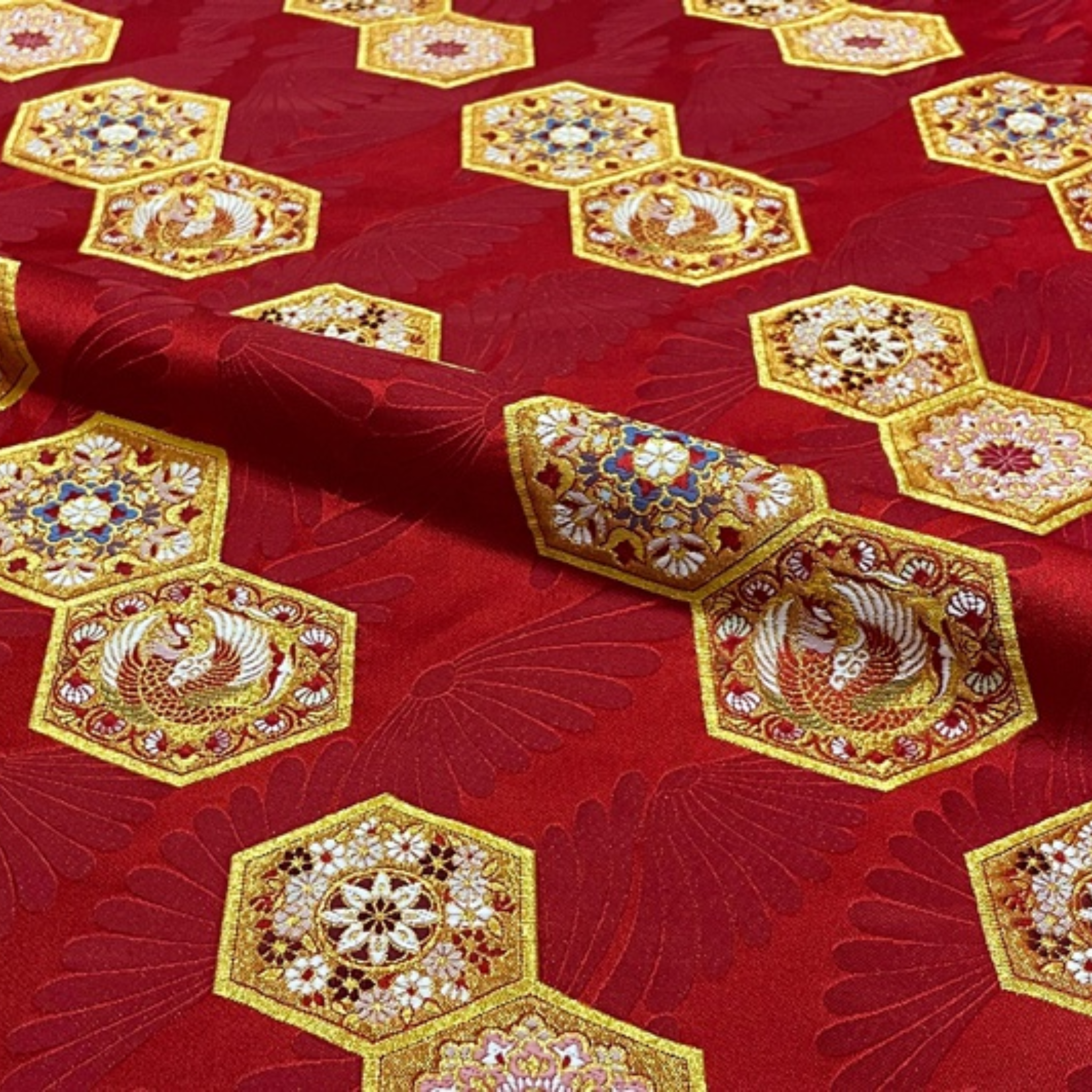 Chrysanthemum Ground Tortoiseshell Pattern