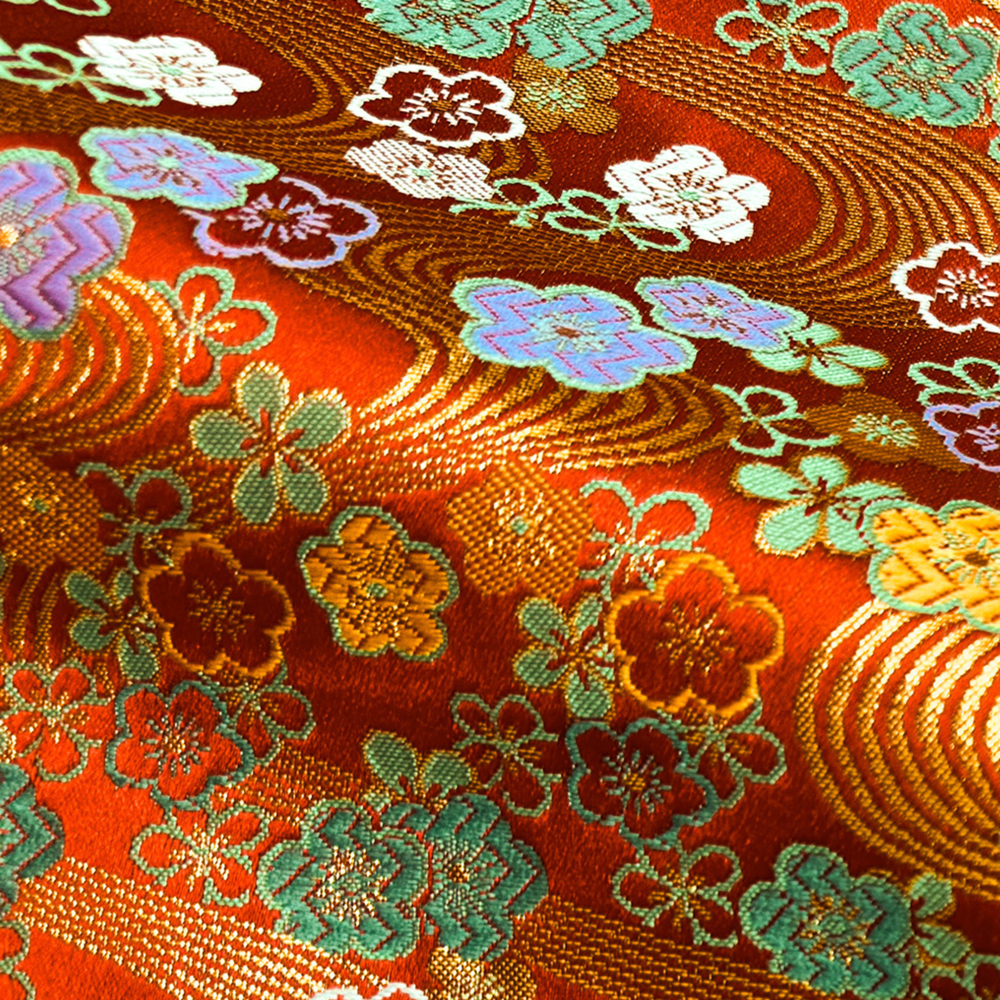 Flowing Water & Plum Blossom Motif