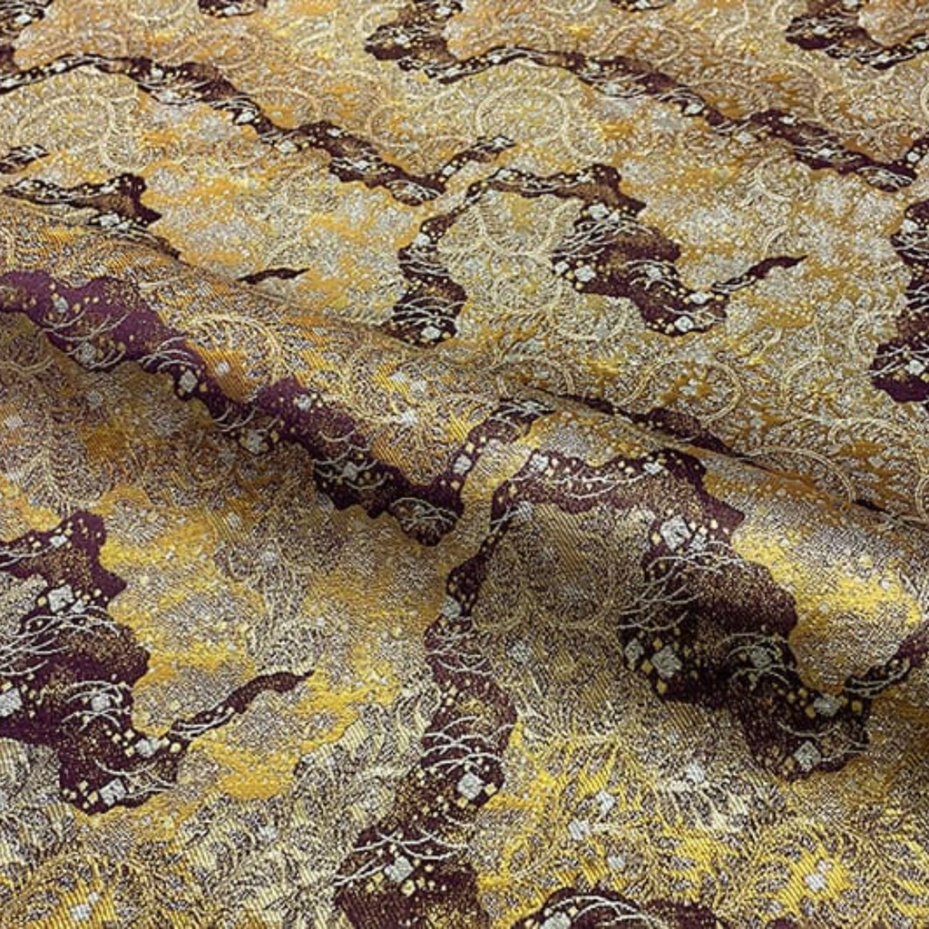 Vine Motif on Layered Pattern