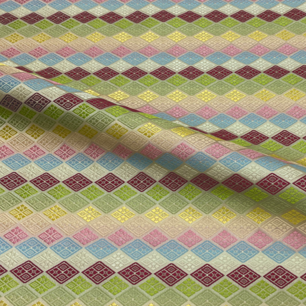 Four Diamond Motif