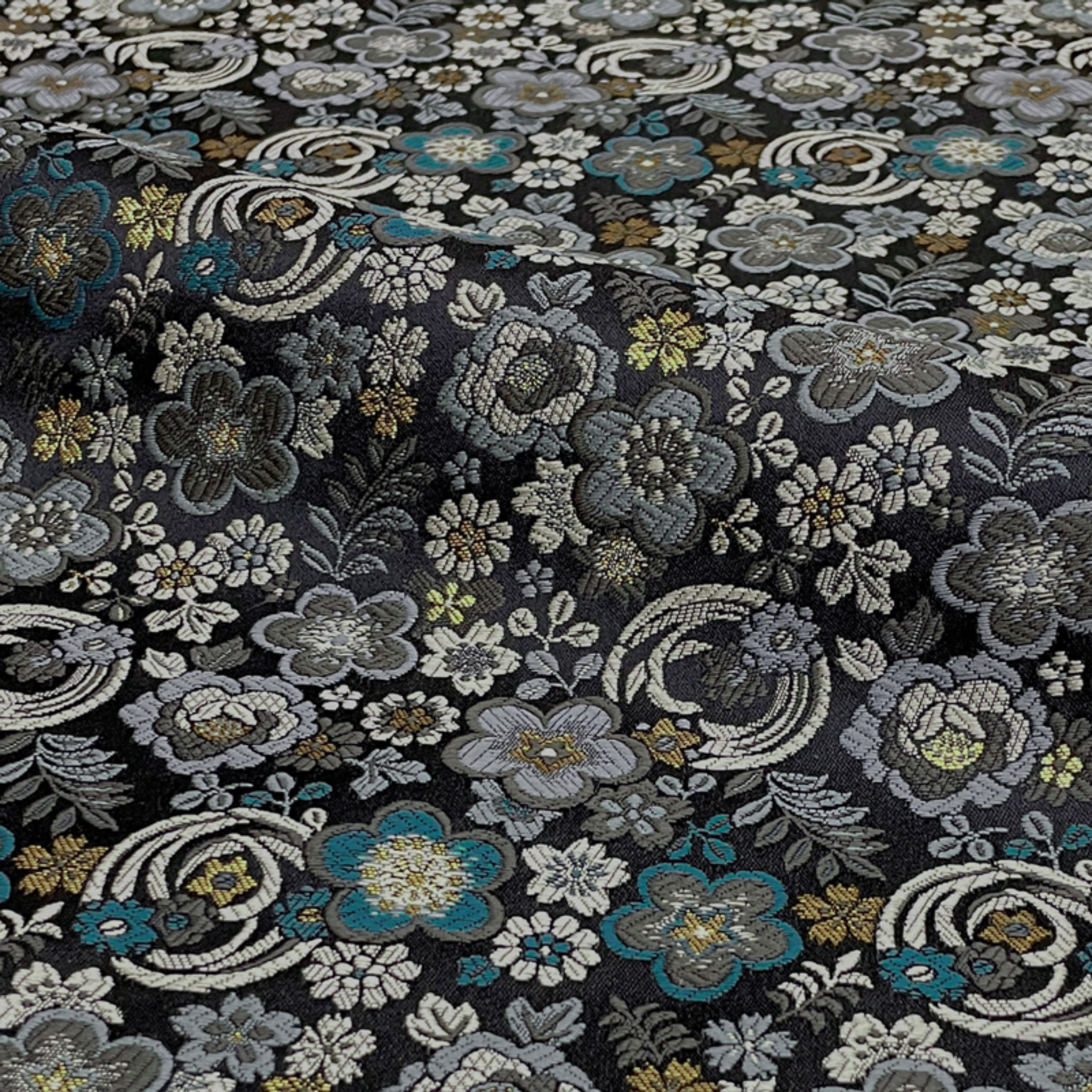Floral Medallion with Small Blossoms
