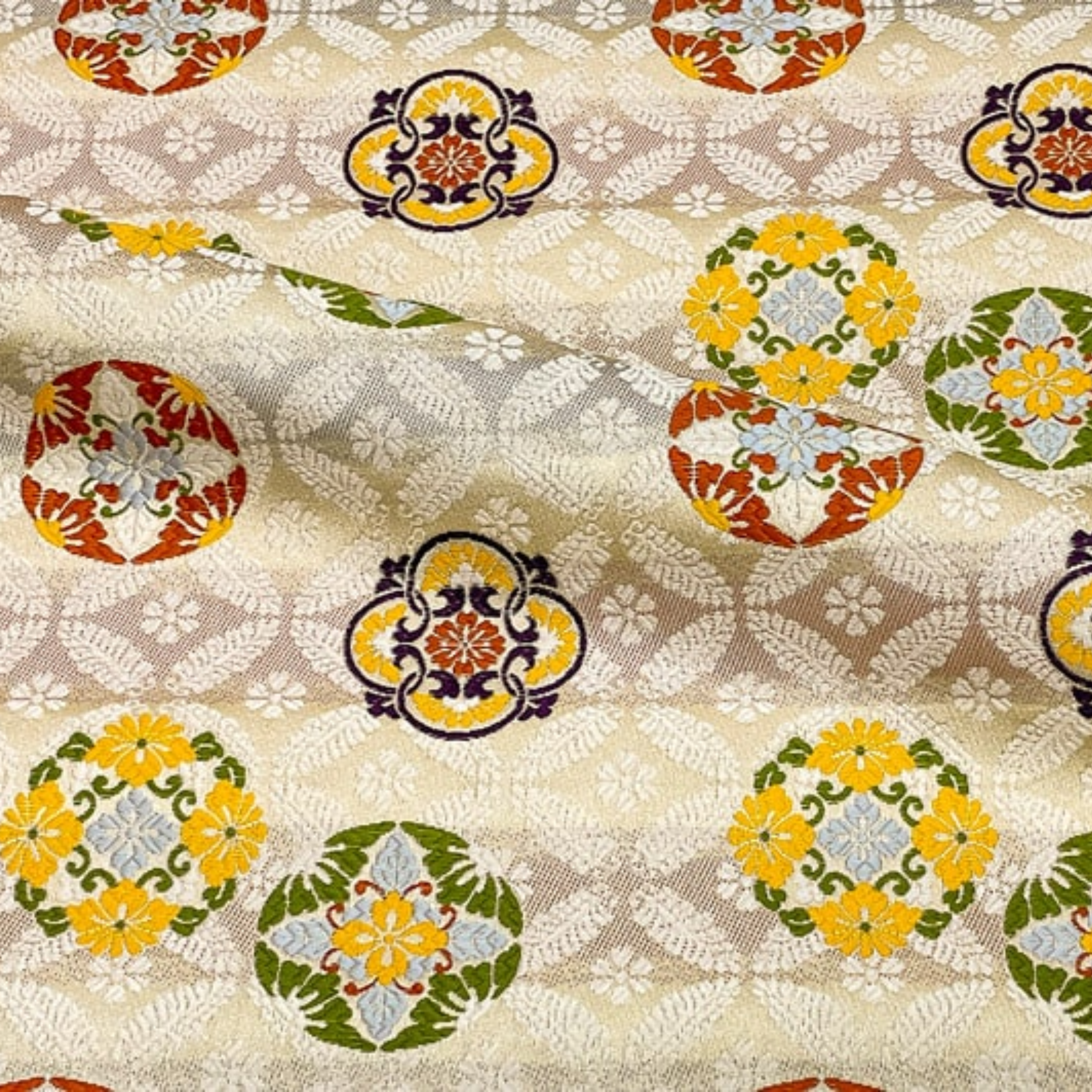 Fern & Interlocking Circles Floral Medallion