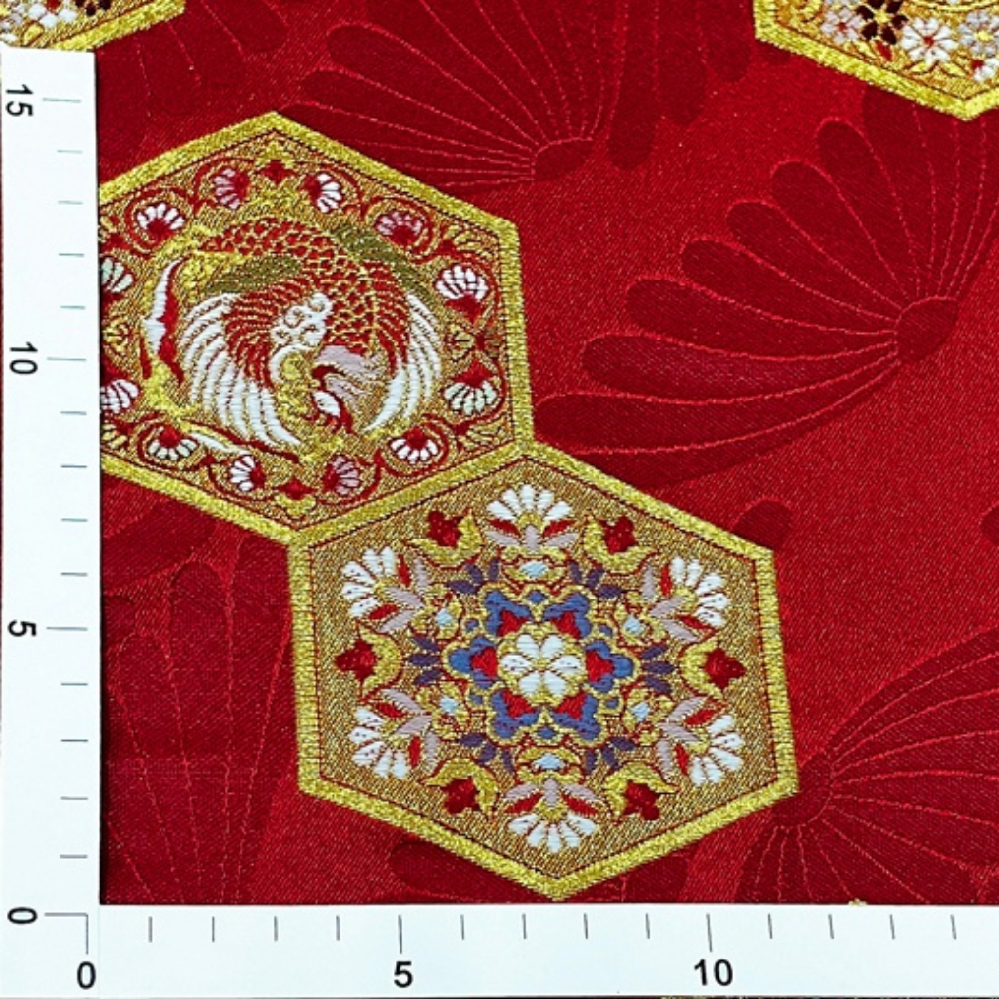 Chrysanthemum Ground Tortoiseshell Pattern