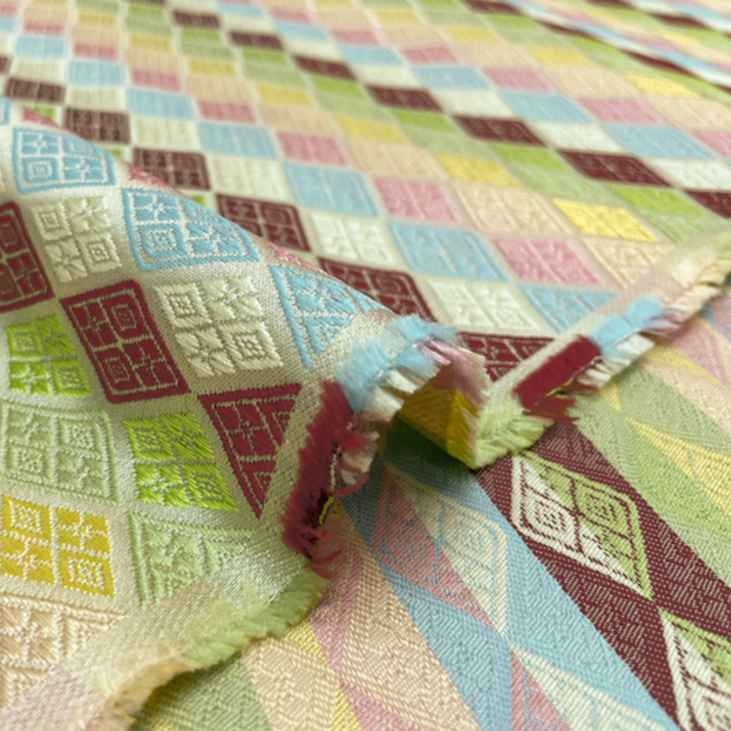 Four Diamond Motif