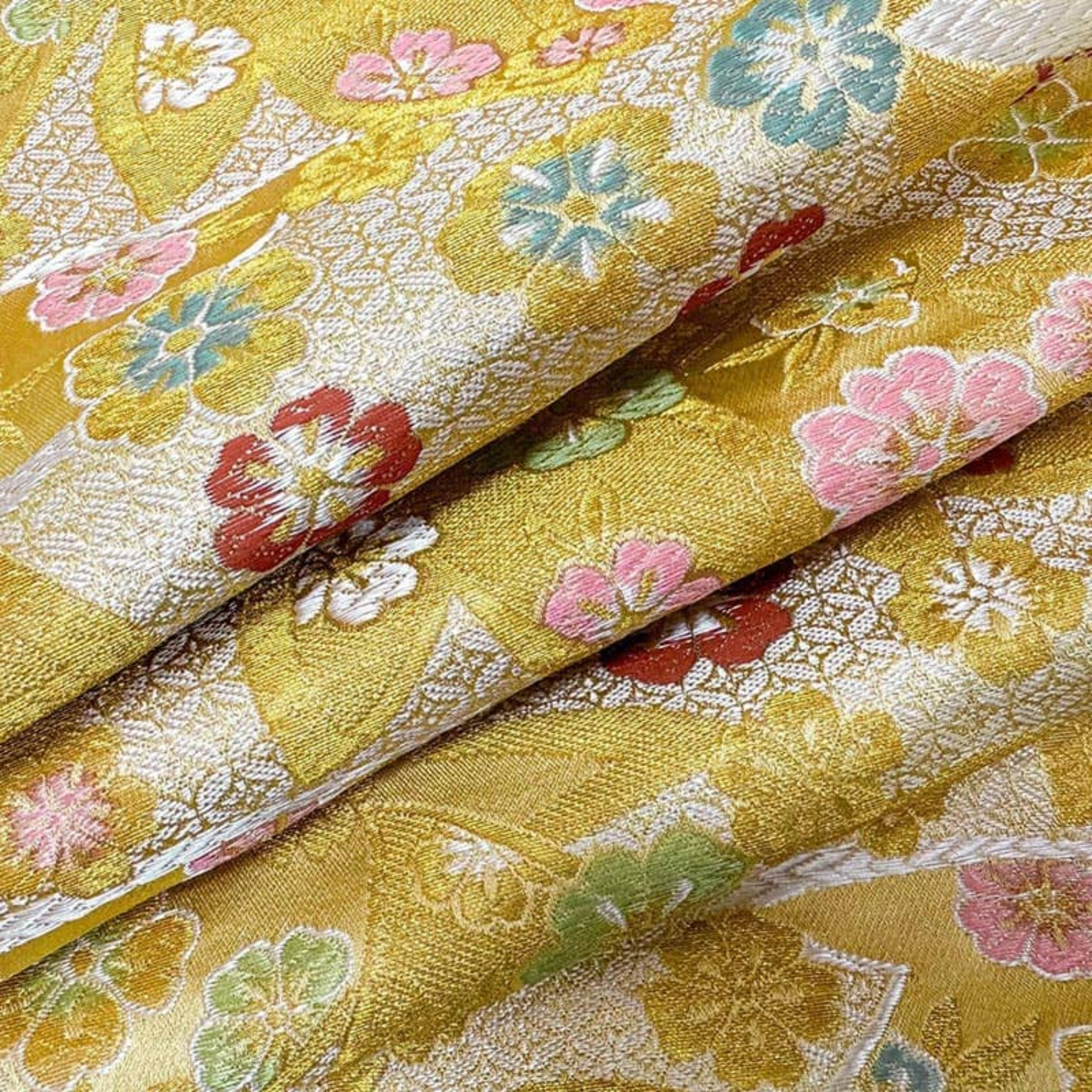 Sakura Harmony Lattice (Gold)