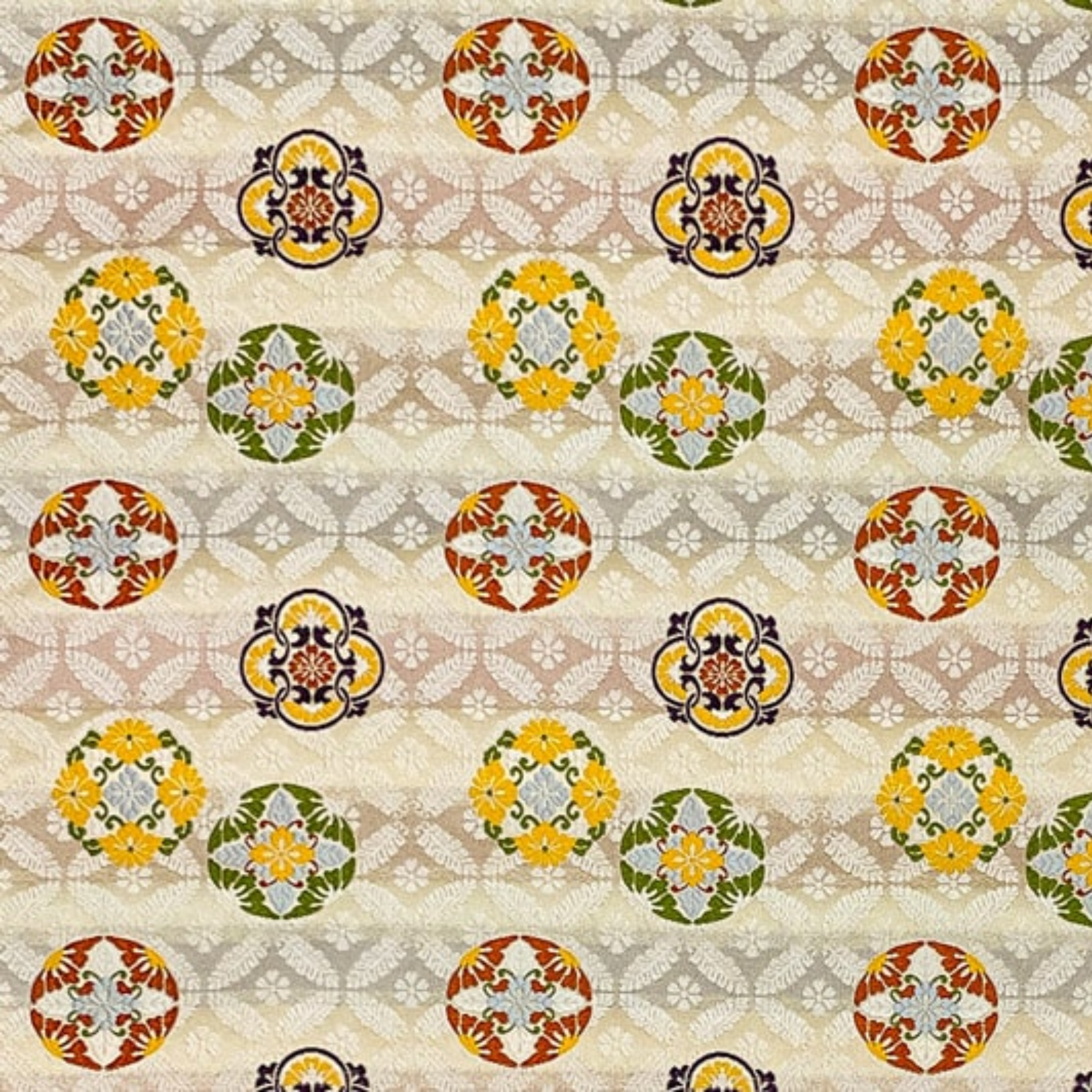 Fern & Interlocking Circles Floral Medallion