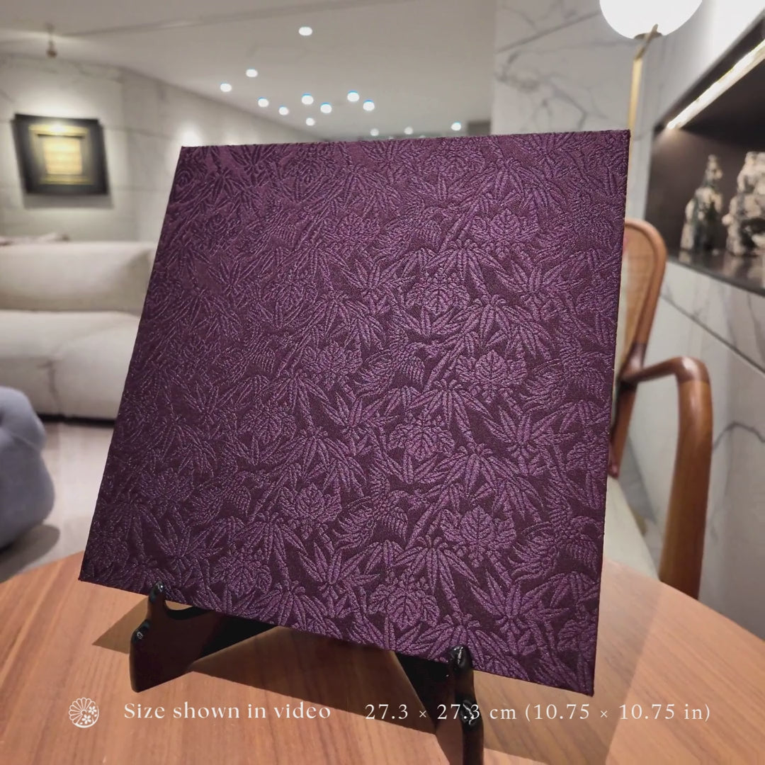 Phoenix in the Paulownia Grove